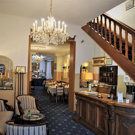 Rheinischer Hof Hotel 4*