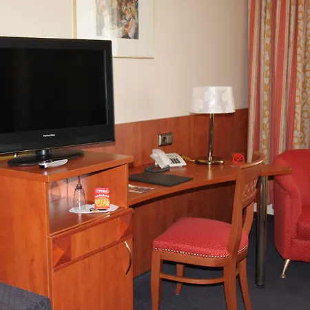 Rheinischer Hof Hotel 4*