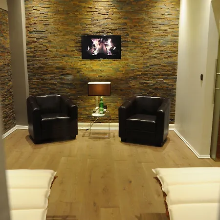 Rheinischer Hof إركلنتس