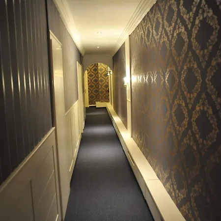 Rheinischer Hof Hotel