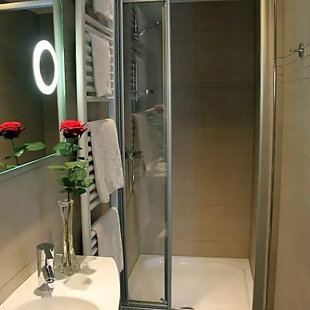 Rheinischer Hof 4*