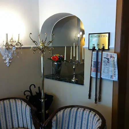 Hotel Rheinischer Hof 3*