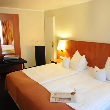 Rheinischer Hof 4*
