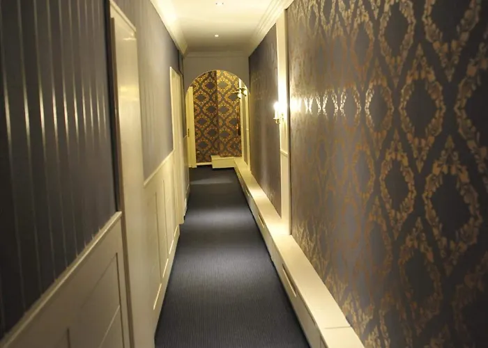 Rheinischer Hof Hotel