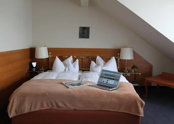 Hotel Rheinischer Hof 4*